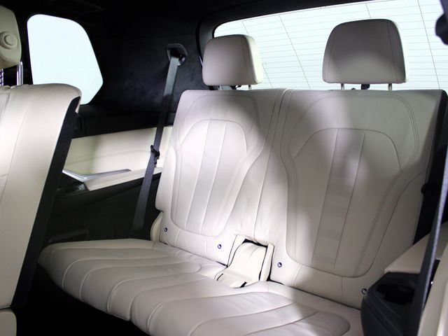 Used 2022 BMW X7 xDrive40i w/ Executive Package AWD/4WD image 24