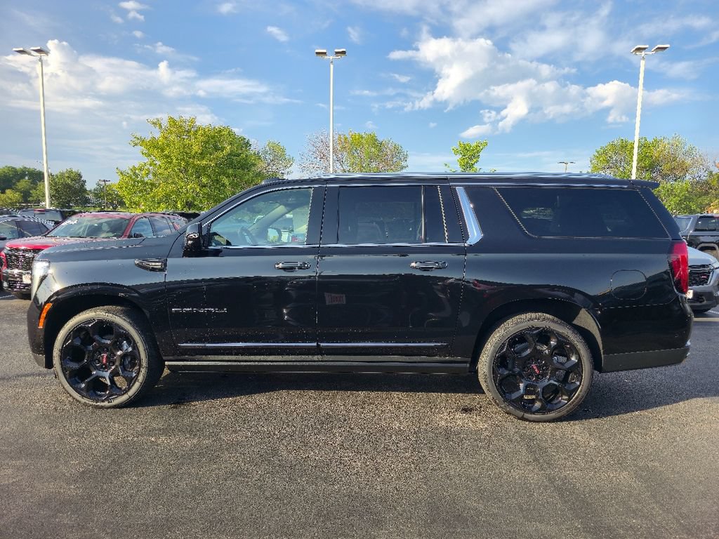 New 2026 GMC Yukon XL Denali Ultimate AWD/4WD image 7