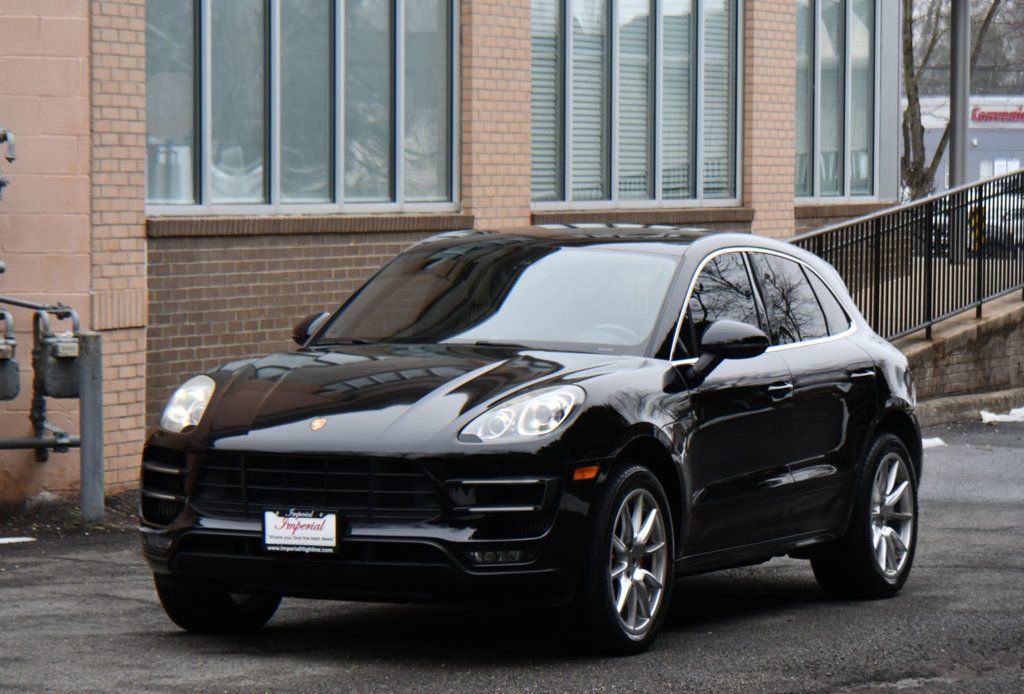 Used 2015 Porsche Macan Turbo image 3