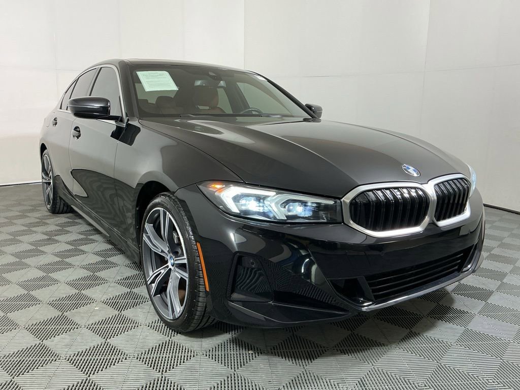 Certified 2024 BMW 330i Sedan w/ Premium Package RWD image 4
