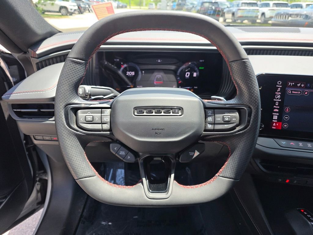 Used 2025 Dodge Charger R/T w/ Sun & Sound Package image 22