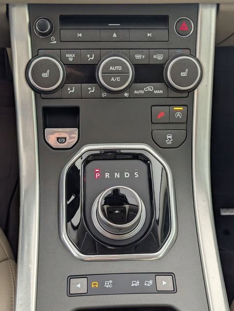 Used 2016 Land Rover Range Rover Evoque SE image 20