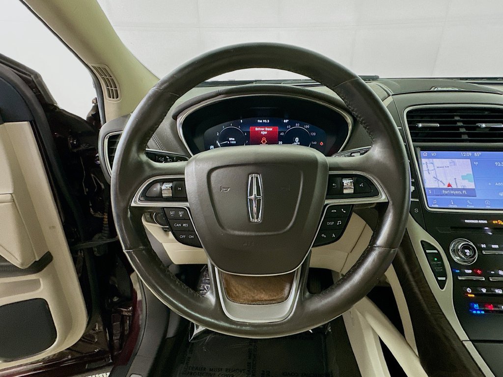 Used 2020 Lincoln Nautilus Reserve FWD image 13