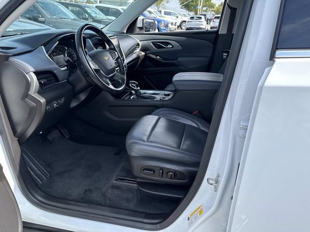 Used 2021 Chevrolet Traverse LT image 21