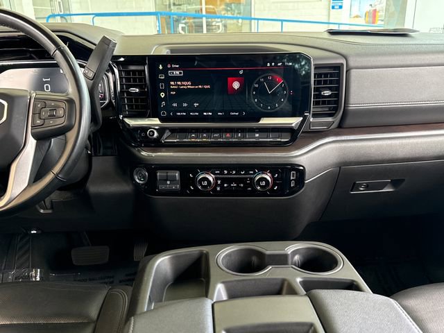 Used 2025 GMC Sierra 1500 SLT AWD/4WD image 18
