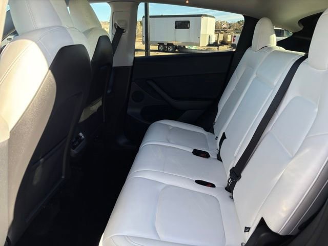 Used 2025 Tesla Model Y Long Range image 15