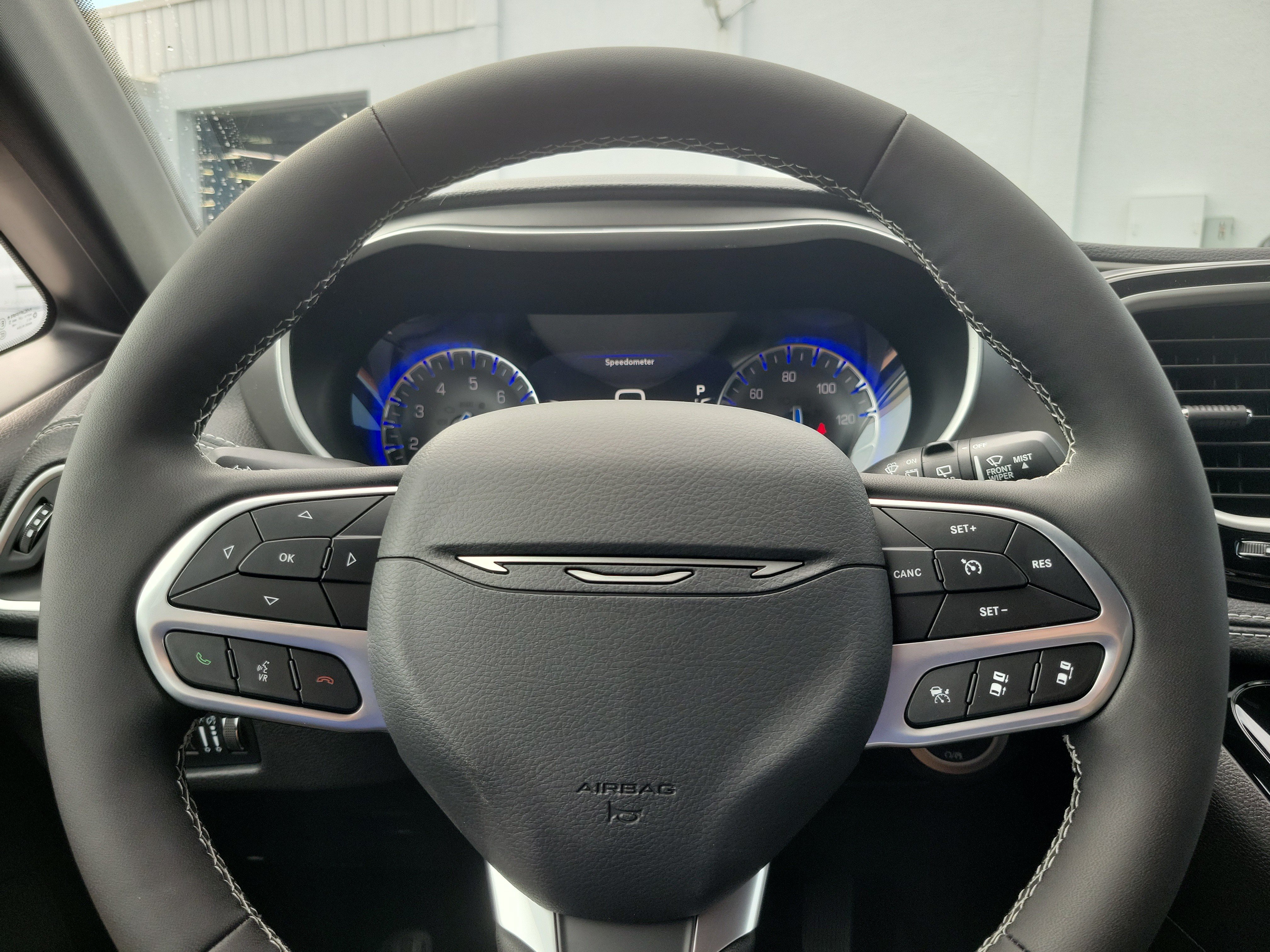 New 2027 Chrysler Pacifica Select FWD image 13