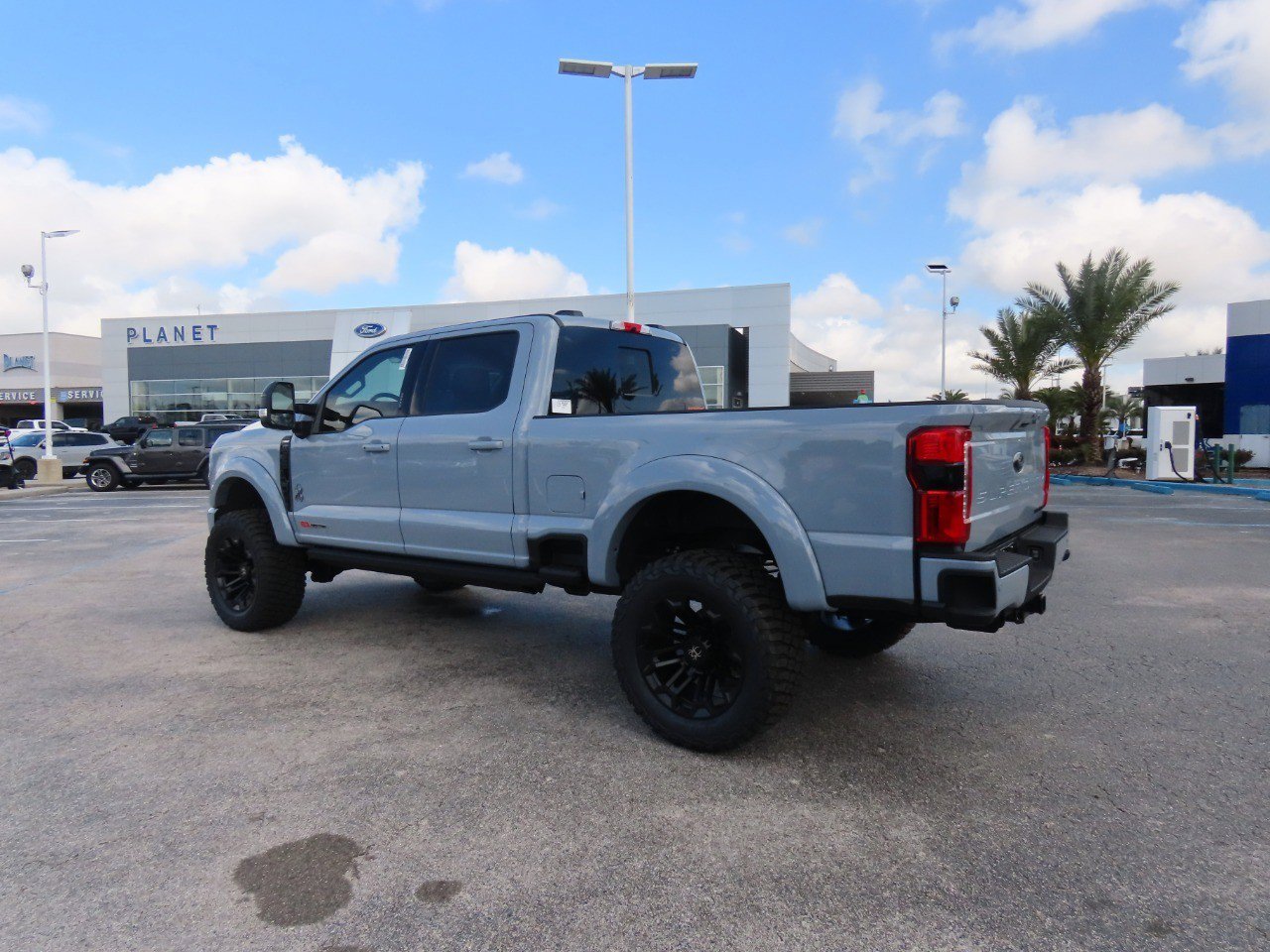 New 2026 Ford F250 Lariat w/ Black Appearance Package image 18