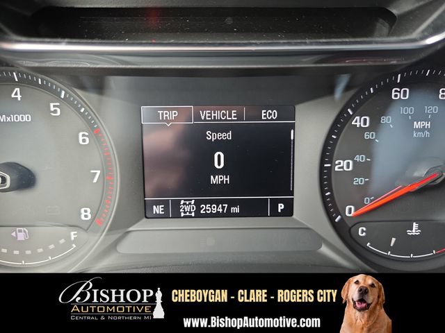 Used 2023 Chevrolet TrailBlazer LT w/ Convenience Package AWD/4WD image 2