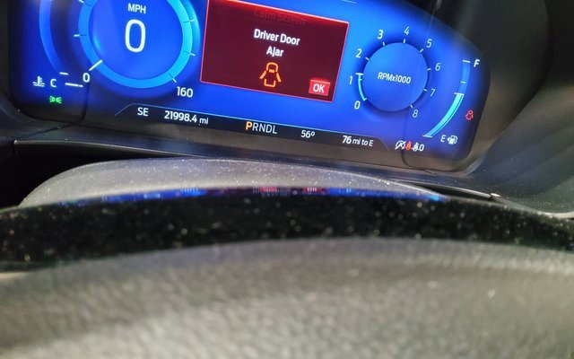 Used 2022 Ford Escape Titanium w/ Class II Trailer Tow Package image 37