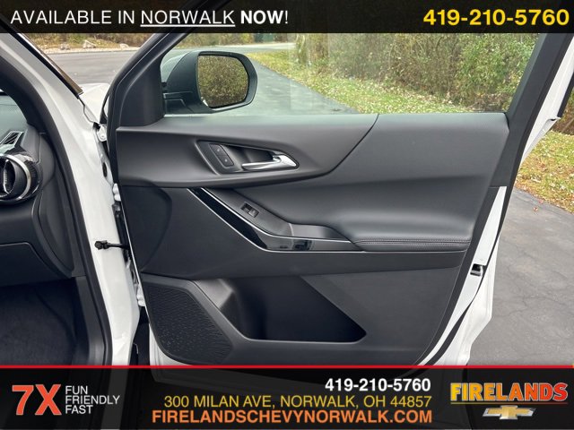 New 2026 Chevrolet Equinox LT w/ Midnight Edition image 27