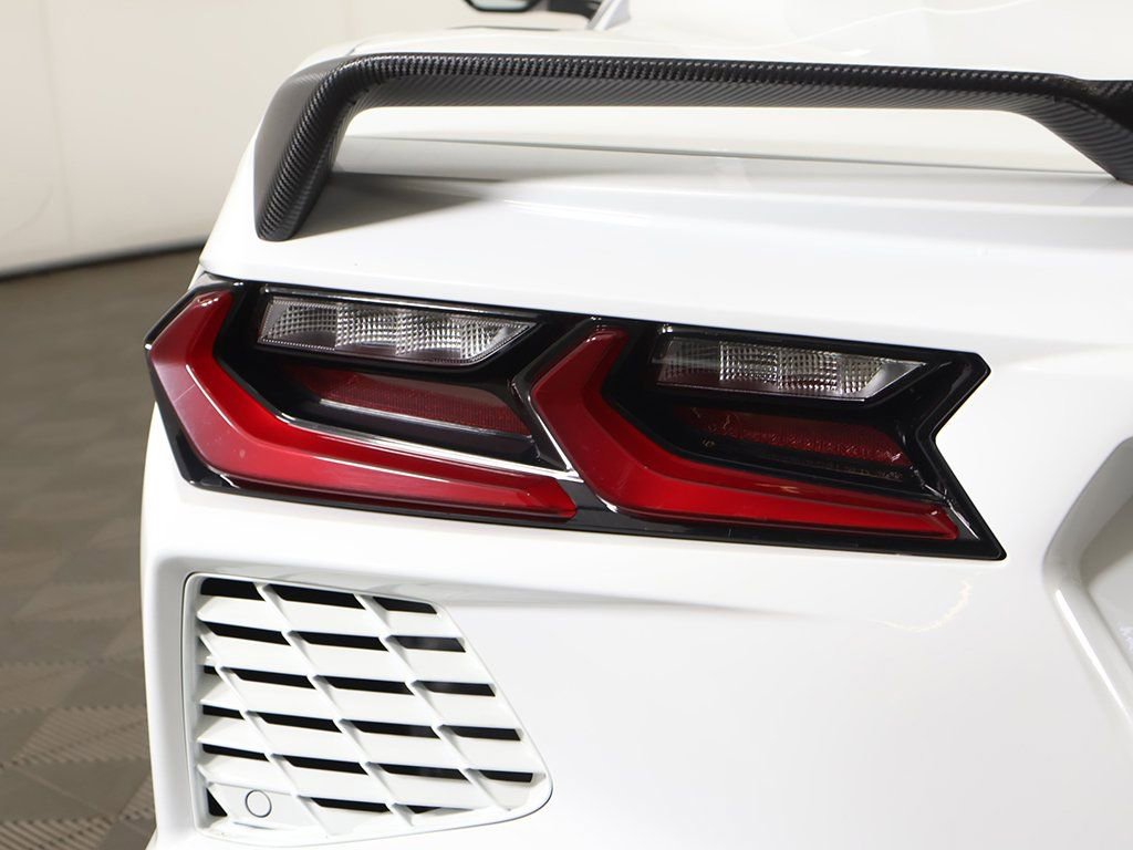 Used 2021 Chevrolet Corvette Stingray Premium Conv w/ 3LT image 19