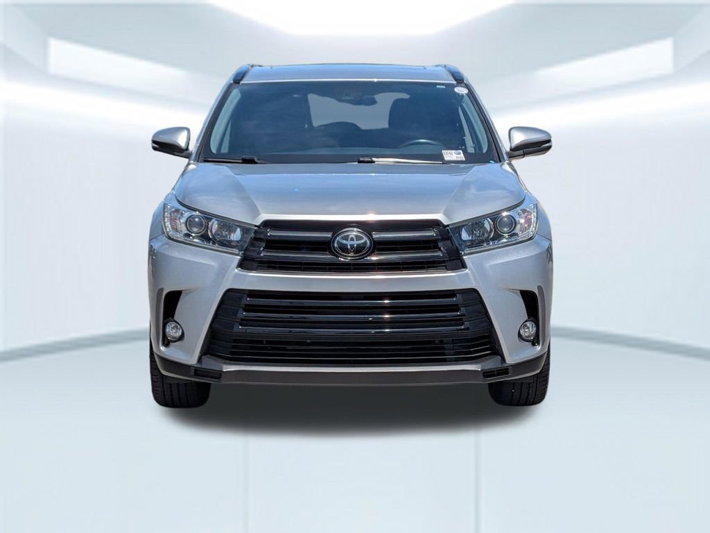 Used 2018 Toyota Highlander SE image 10