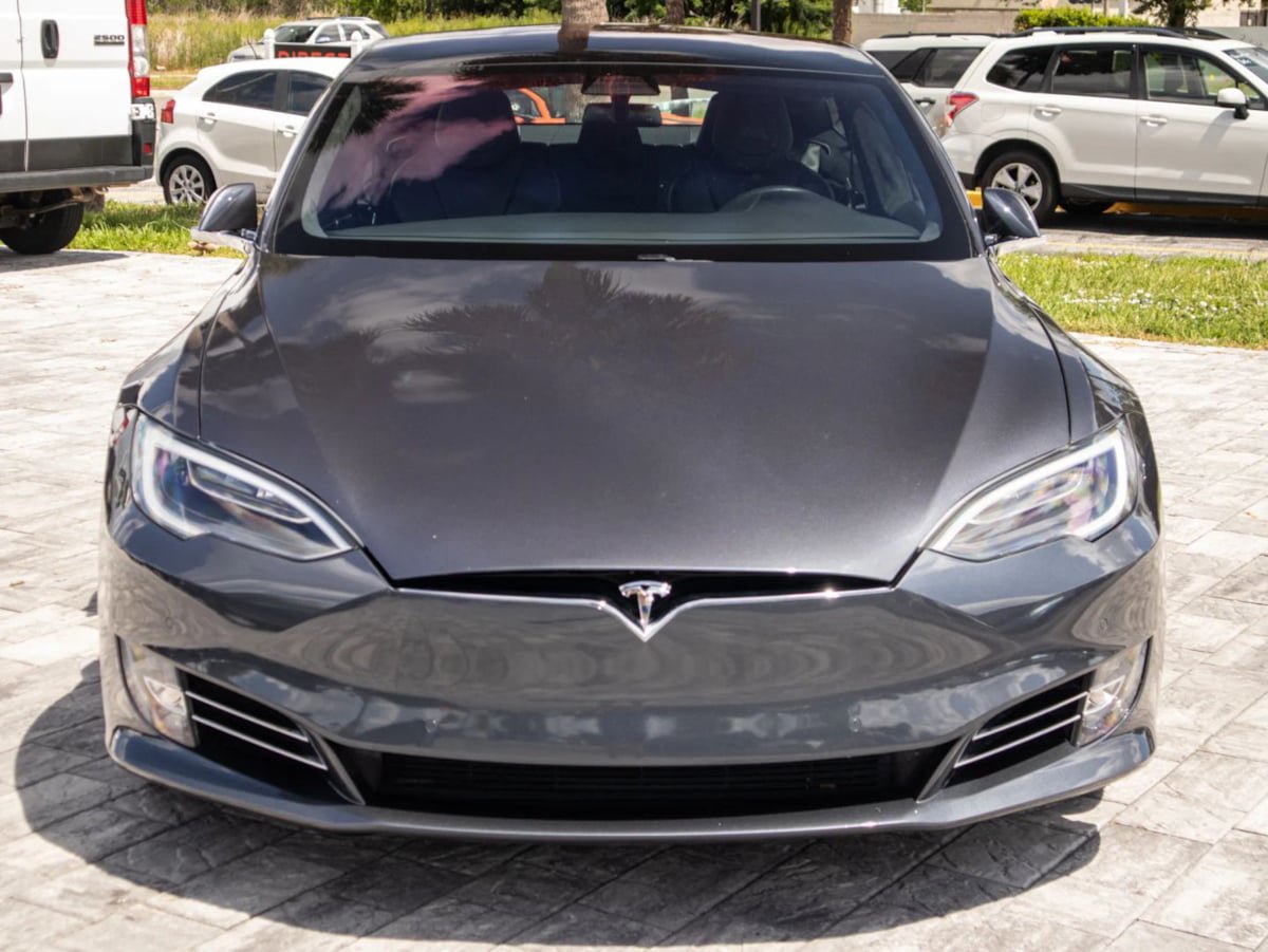 Used 2017 Tesla Model S 75 RWD image 2