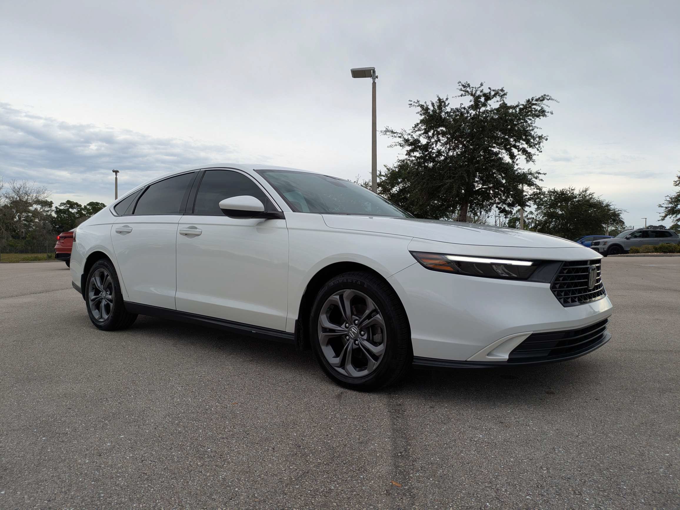 Used 2023 Honda Accord EX image 2
