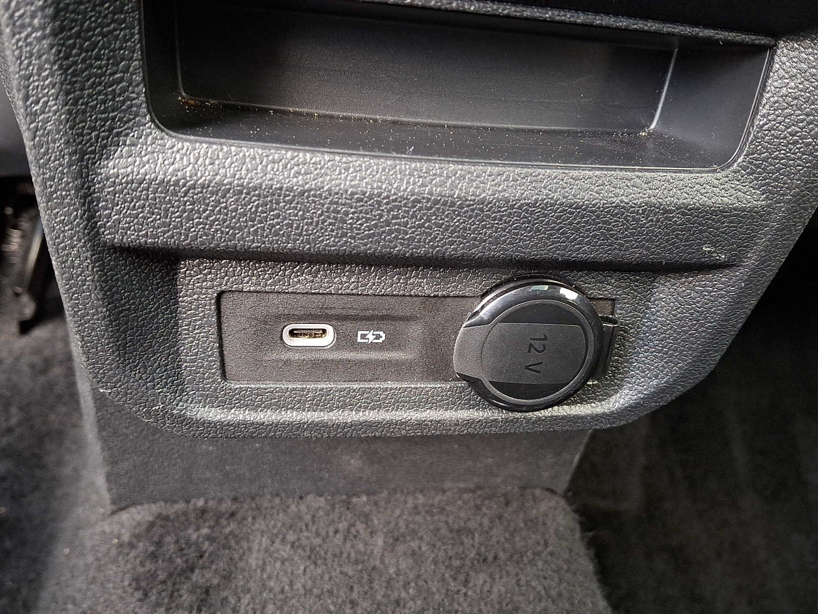 Used 2023 Volkswagen Tiguan SE R-Line FWD image 12