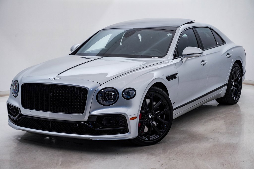 Used 2023 Bentley Flying Spur S V8 image 3