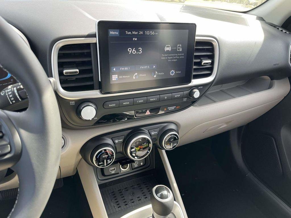 New 2026 Hyundai Venue SEL FWD image 44