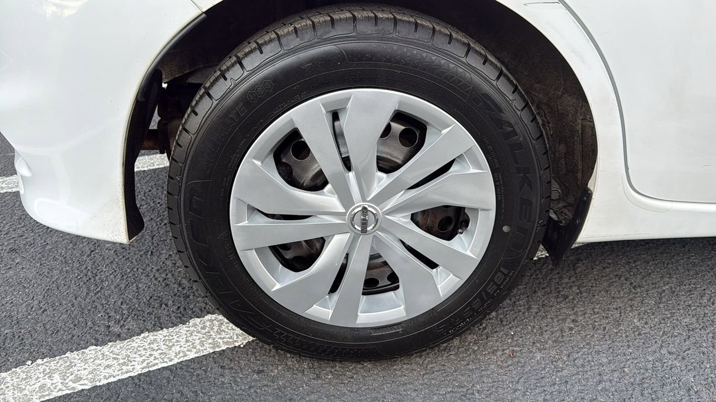 Used 2017 Nissan Versa Note SV image 15