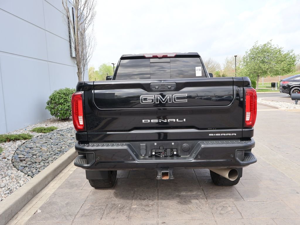 Used 2021 GMC Sierra 2500 Denali w/ Denali Black Diamond Edition AWD/4WD image 9