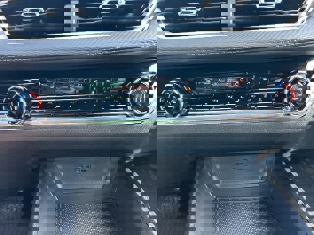 New 2026 Chevrolet Equinox LT w/ Convenience Package II image 14