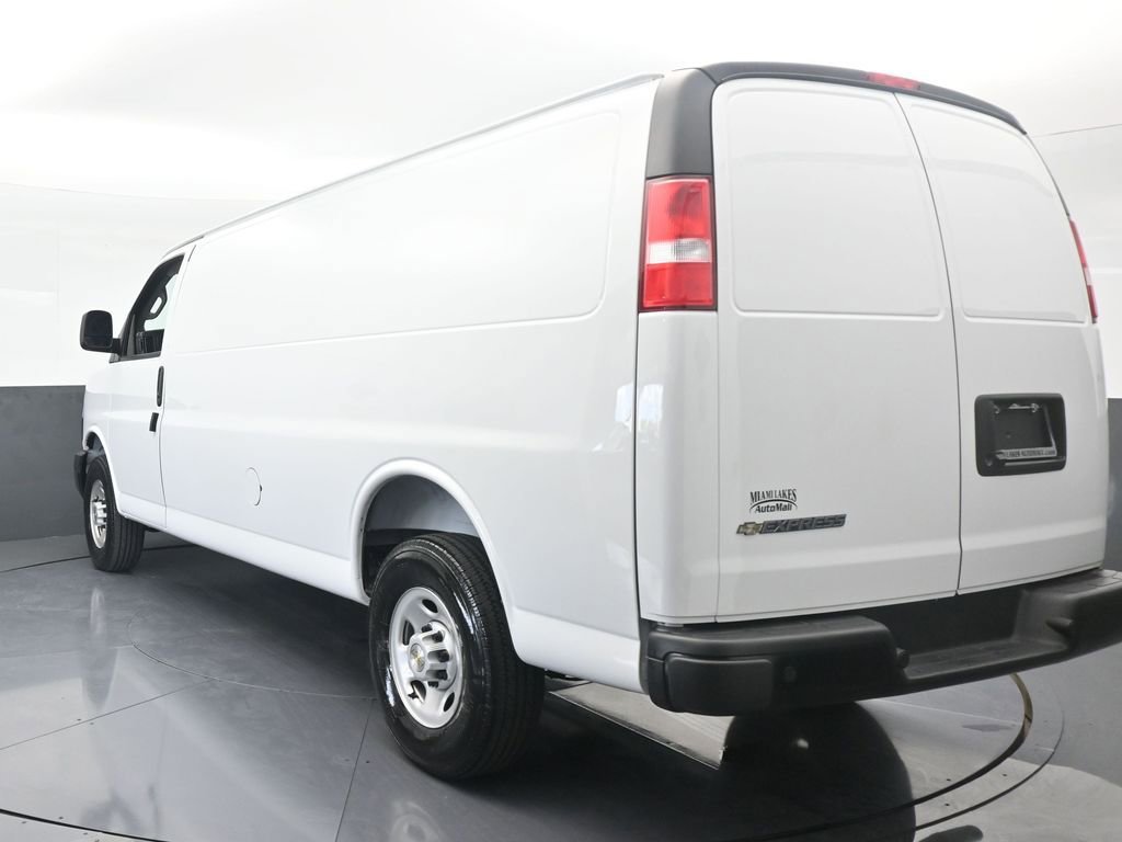 New 2025 Chevrolet Express 3500 Extended w/ Driver Convenience Package RWD image 4