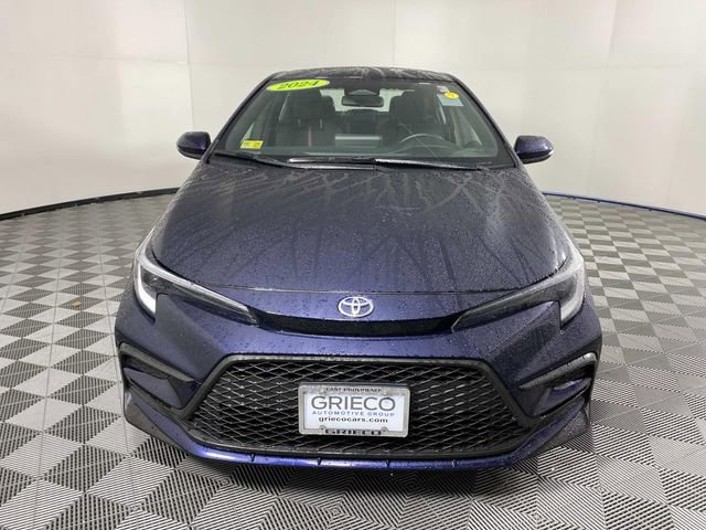 Used 2024 Toyota Corolla SE image 3
