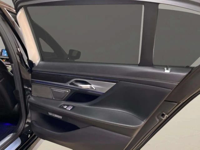 Used 2017 BMW 740i RWD image 73