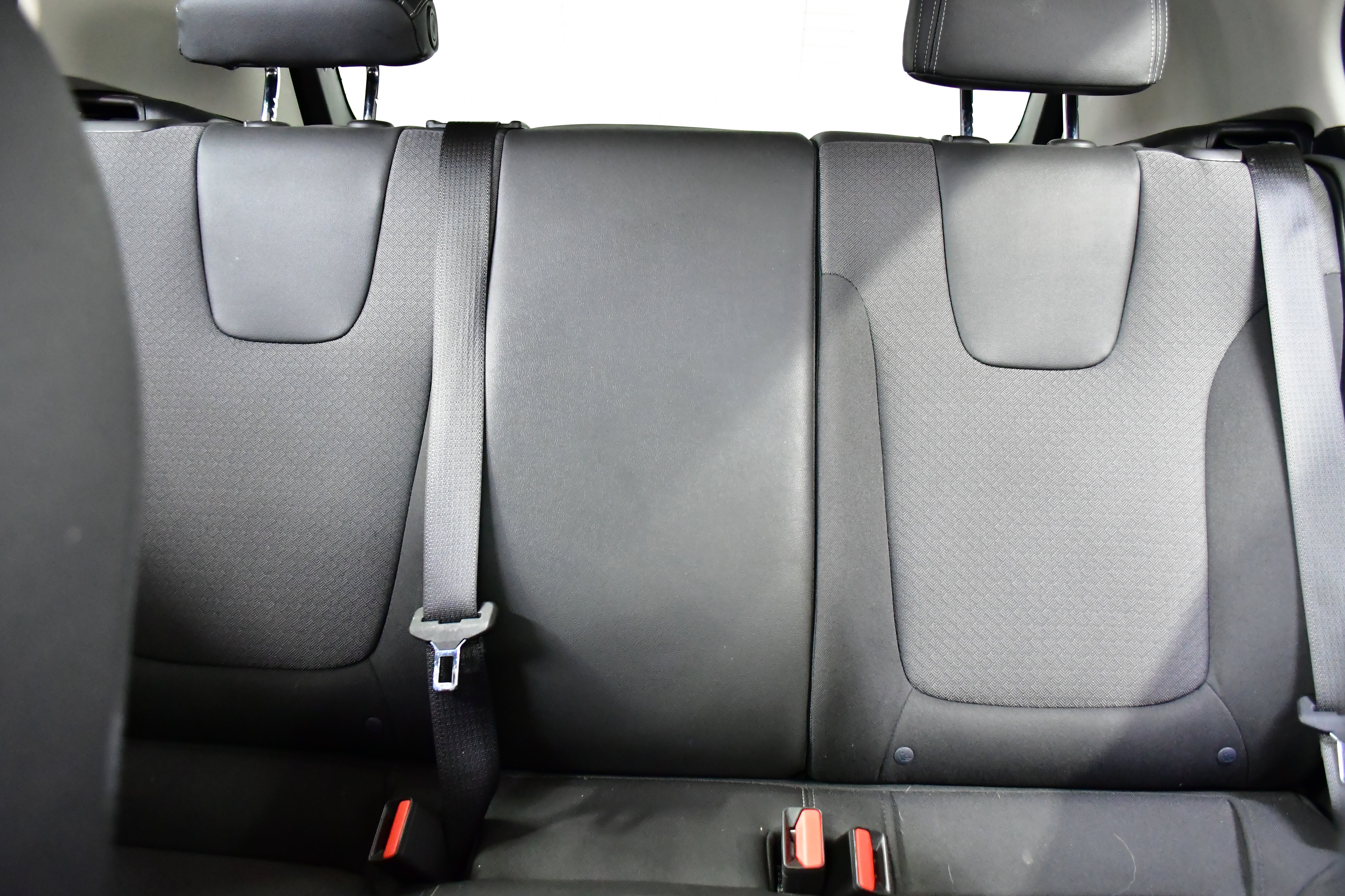 Used 2025 Buick Encore GX Preferred image 11