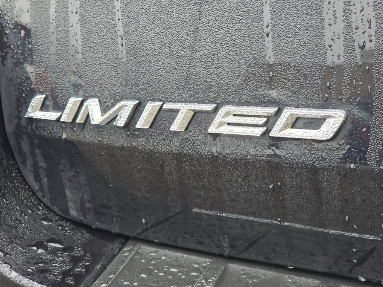 Used 2020 Ford Explorer Limited image 14