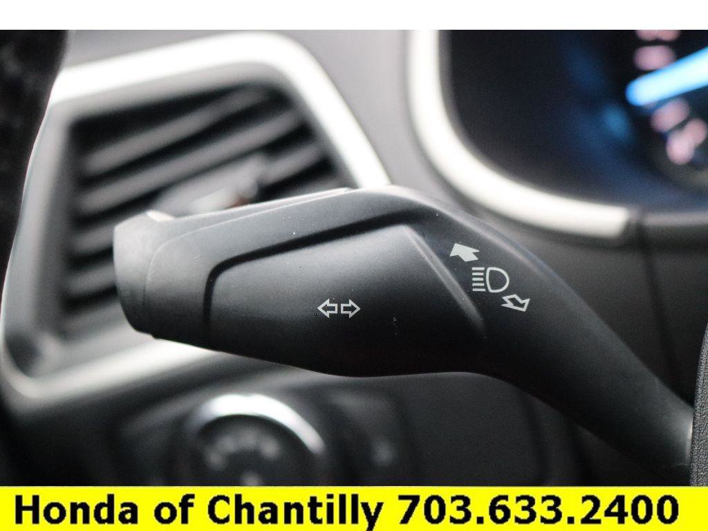 Used 2015 Ford Edge SEL image 11