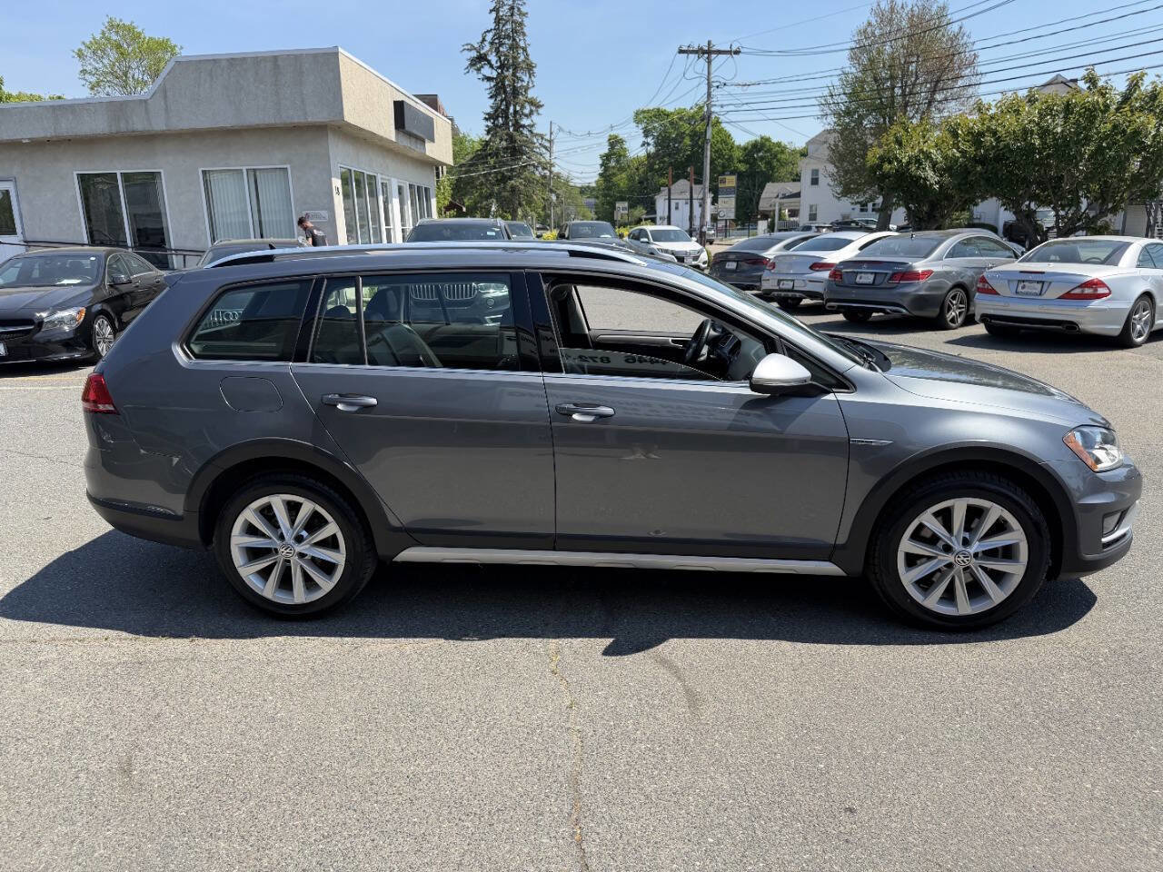 Used 2017 Volkswagen Golf Alltrack S AWD/4WD image 9