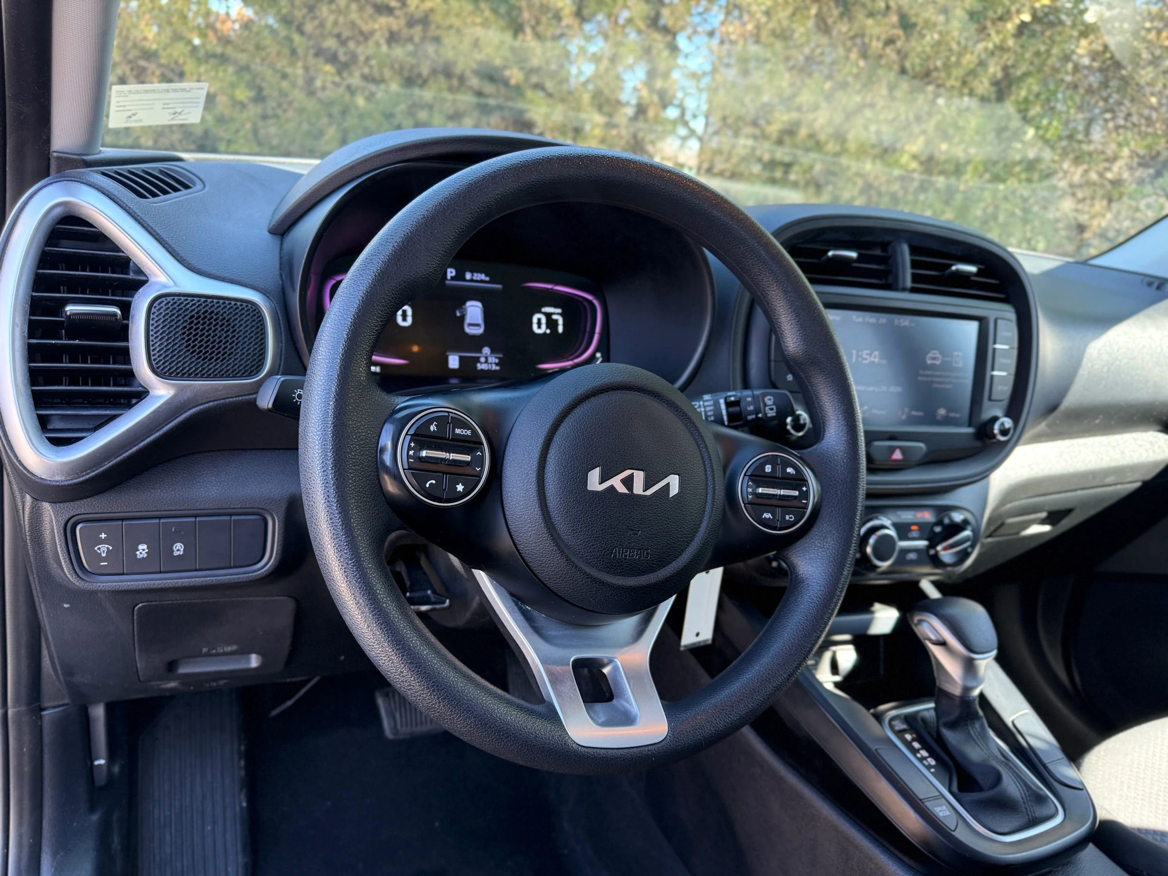 Used 2024 Kia Soul LX w/ Option Group 015 image 40