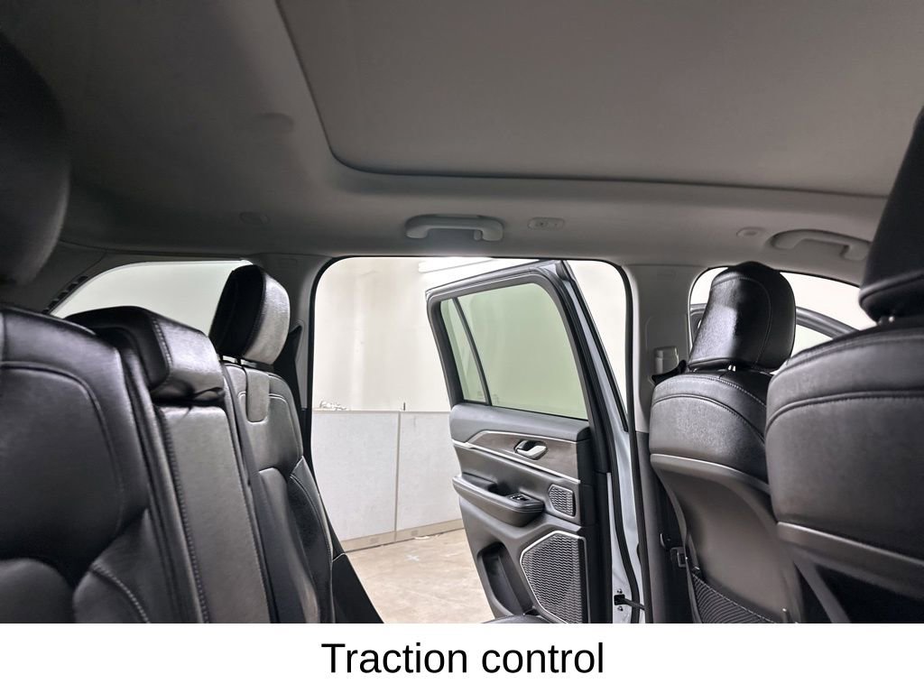 Used 2023 Jeep Grand Cherokee 4WD 4xe image 25