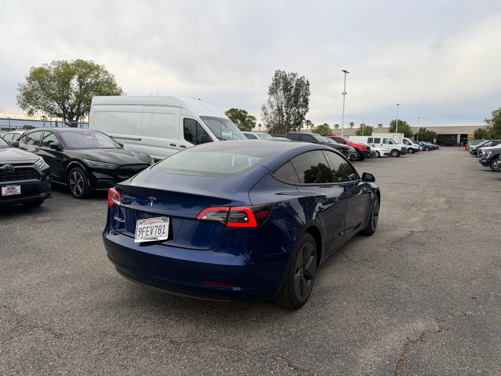Used 2020 Tesla Model 3 Standard Range image 3