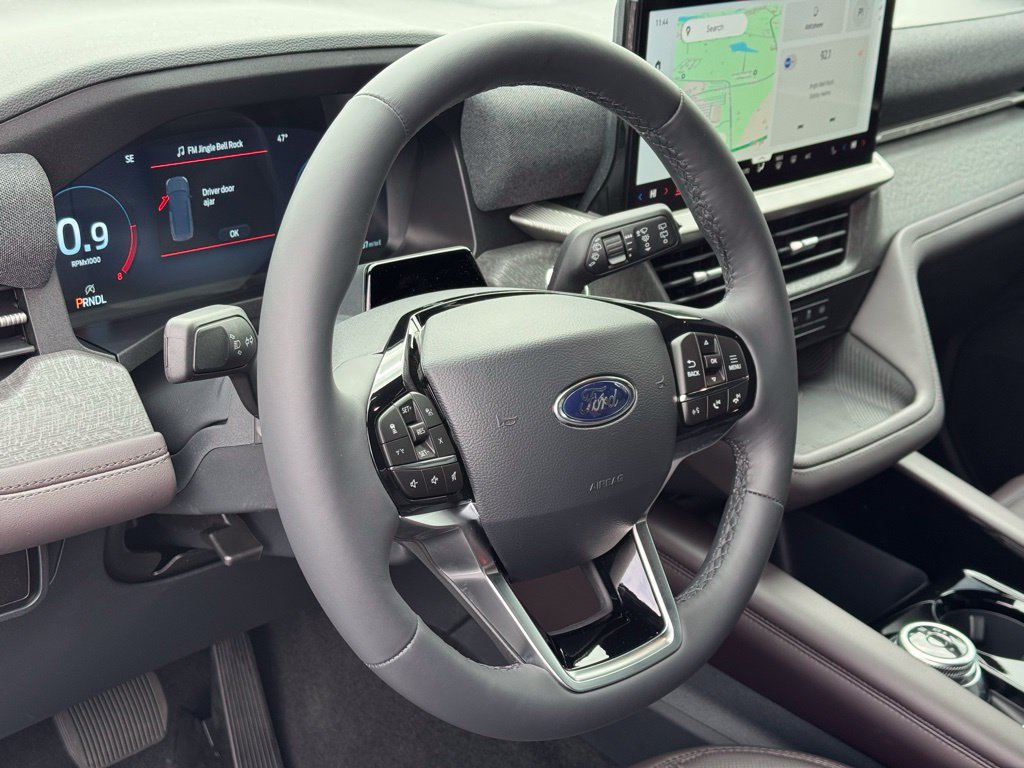 New 2026 Ford Explorer Platinum RWD image 20