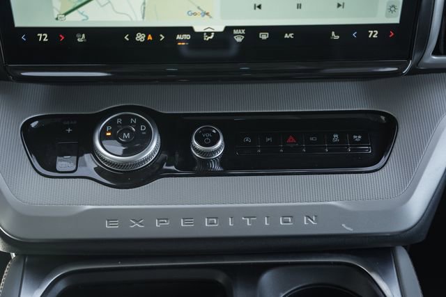 Used 2025 Ford Expedition Active image 33