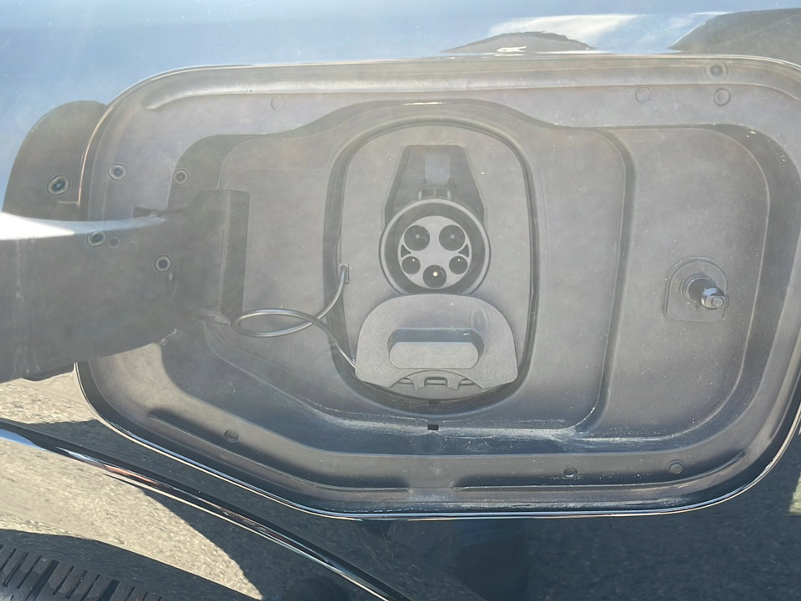 Used 2024 Chevrolet Equinox EV RS image 8