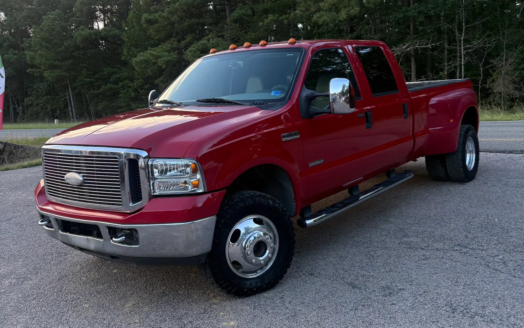 Used 2007 Ford F350 Lariat AWD/4WD image 2