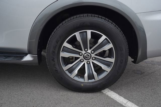 Used 2018 Nissan Armada SL w/ Moonroof Package image 41