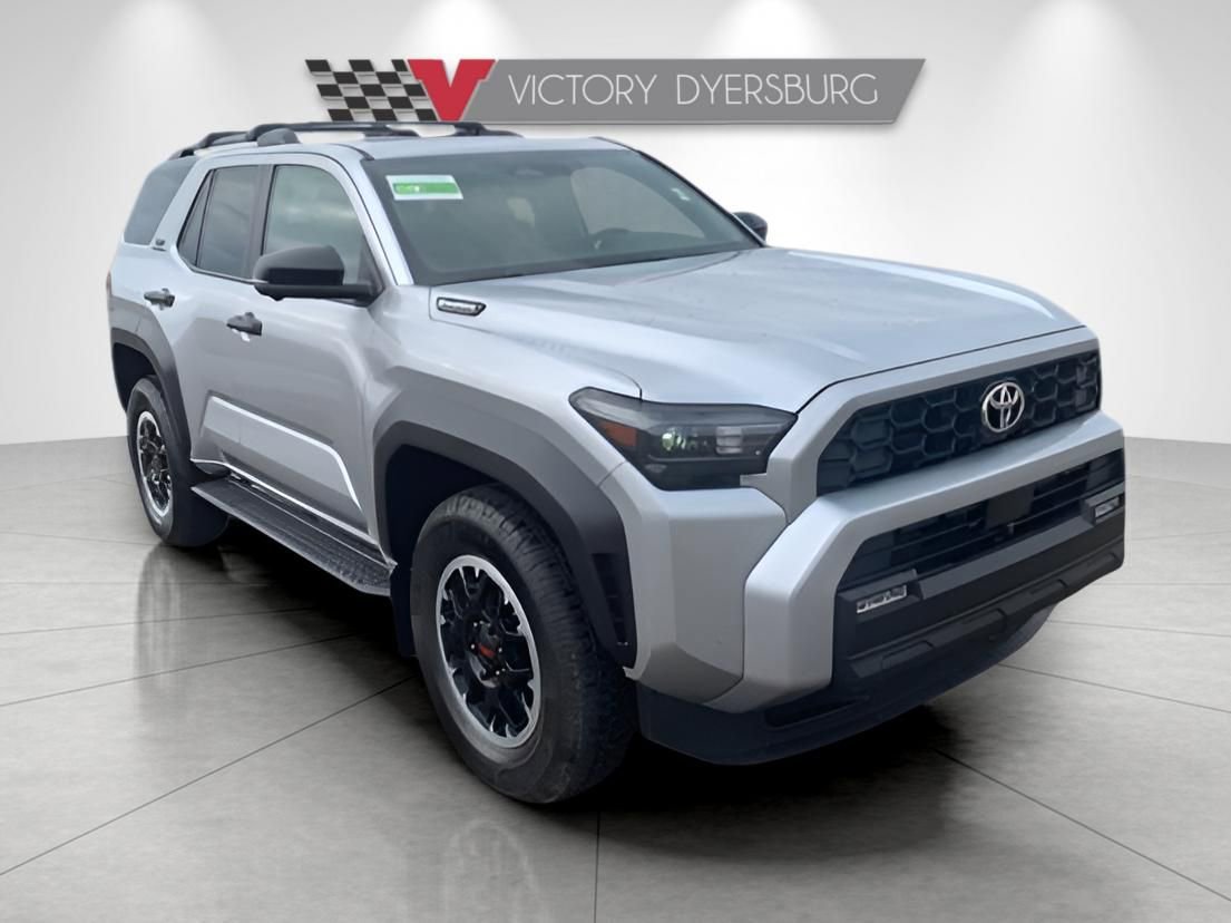 Used 2025 Toyota 4Runner 4WD image 2