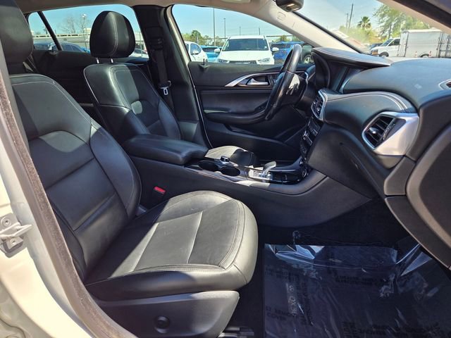 Used 2018 INFINITI QX30 Premium w/ Navigation Package image 21