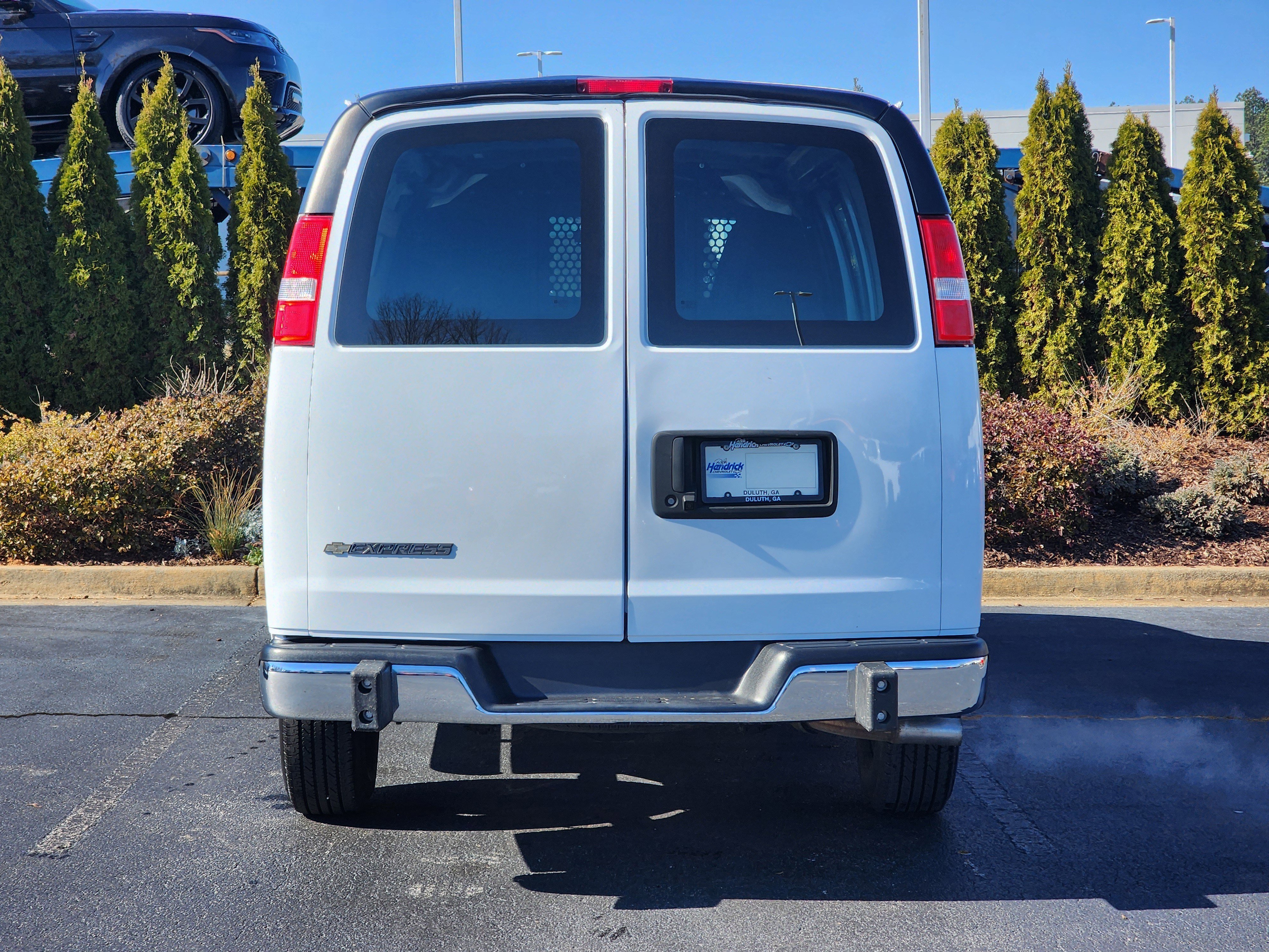 Used 2024 Chevrolet Express 2500 w/ Driver Convenience Package image 8