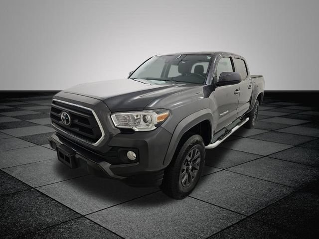 Certified 2023 Toyota Tacoma SR5 AWD/4WD image 3