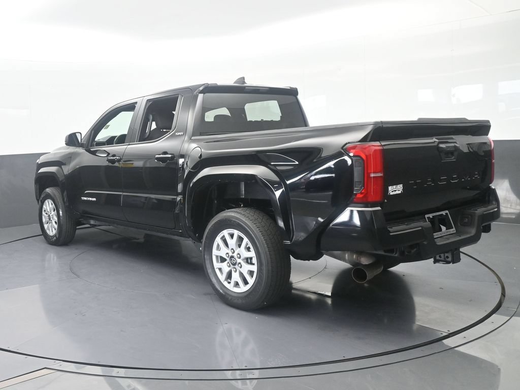Used 2025 Toyota Tacoma SR5 RWD image 4