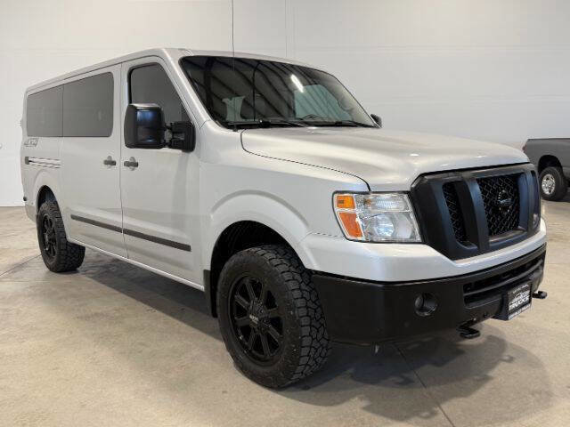 Used 2018 Nissan NV 3500 SL RWD image 5