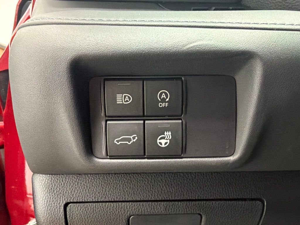 Used 2023 Toyota Highlander XSE AWD/4WD image 22