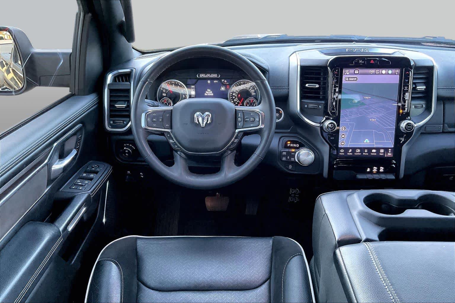 Used 2025 RAM 1500 Laramie AWD/4WD image 7