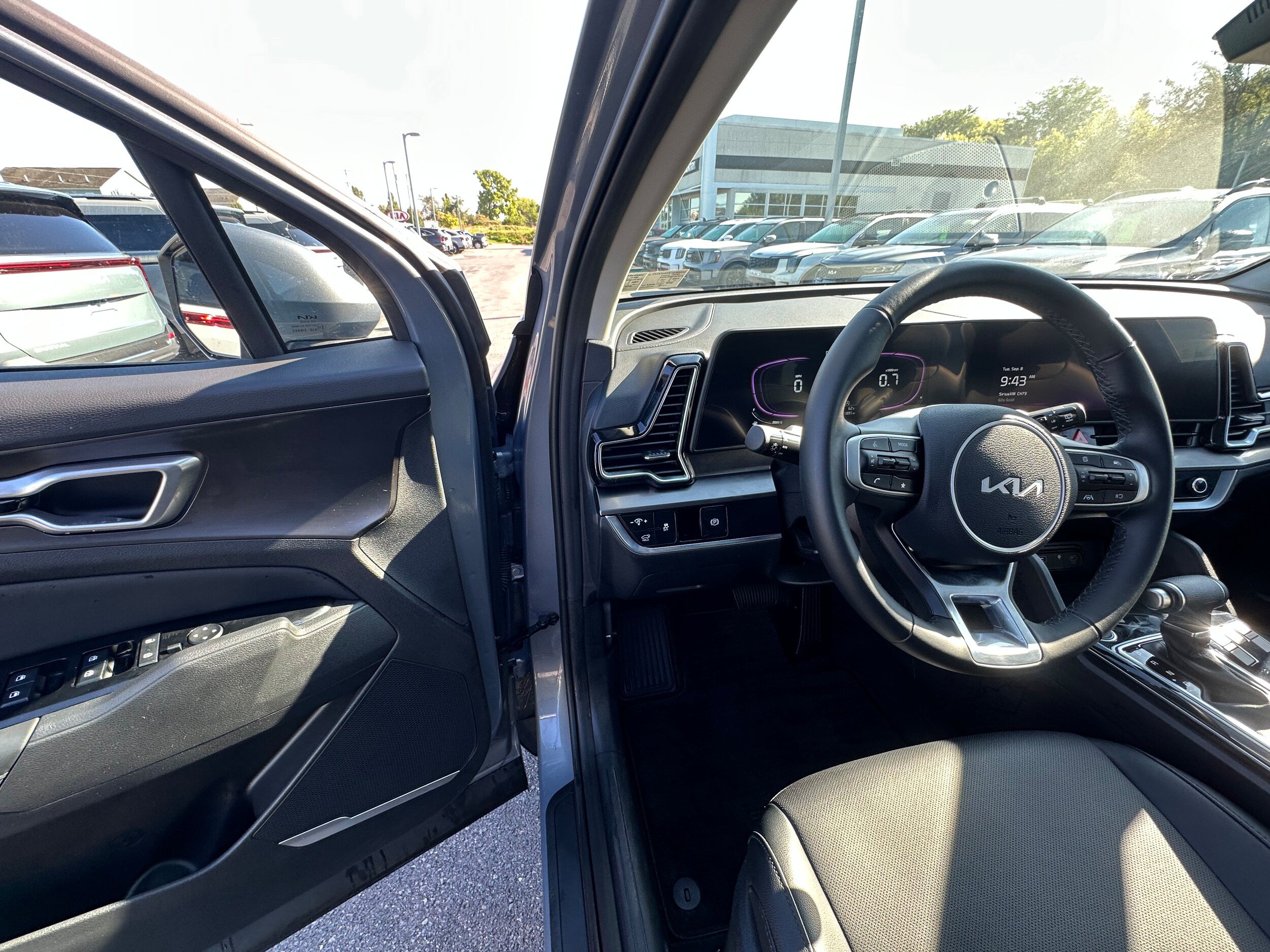 Used 2025 Kia Sportage EX w/ Premium Package AWD/4WD image 26