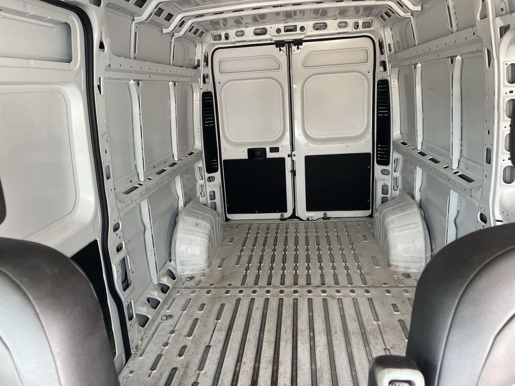 Used 2025 RAM ProMaster 2500 w/ Convenience Group FWD image 12
